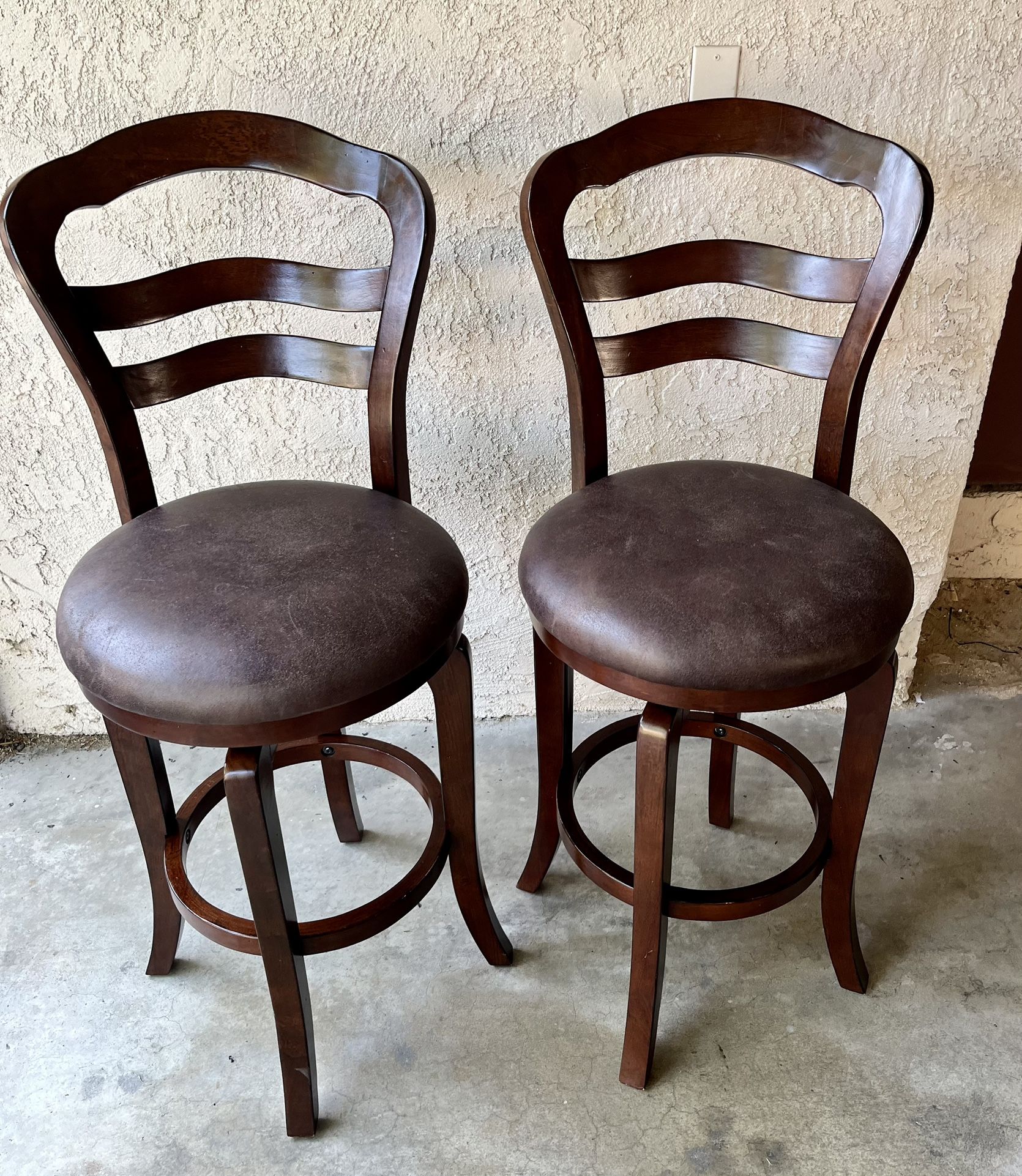 BAR STOOLS