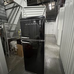 Black Retro Style Galanz Fridge