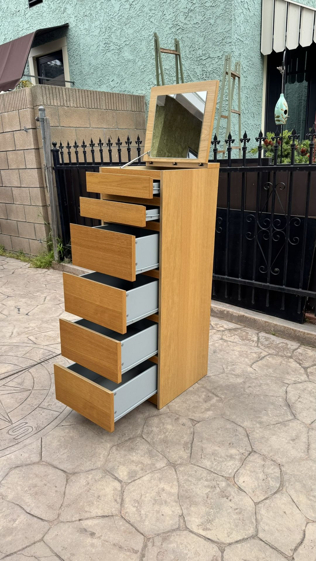 Tall Vanity Dresser With Mirror
