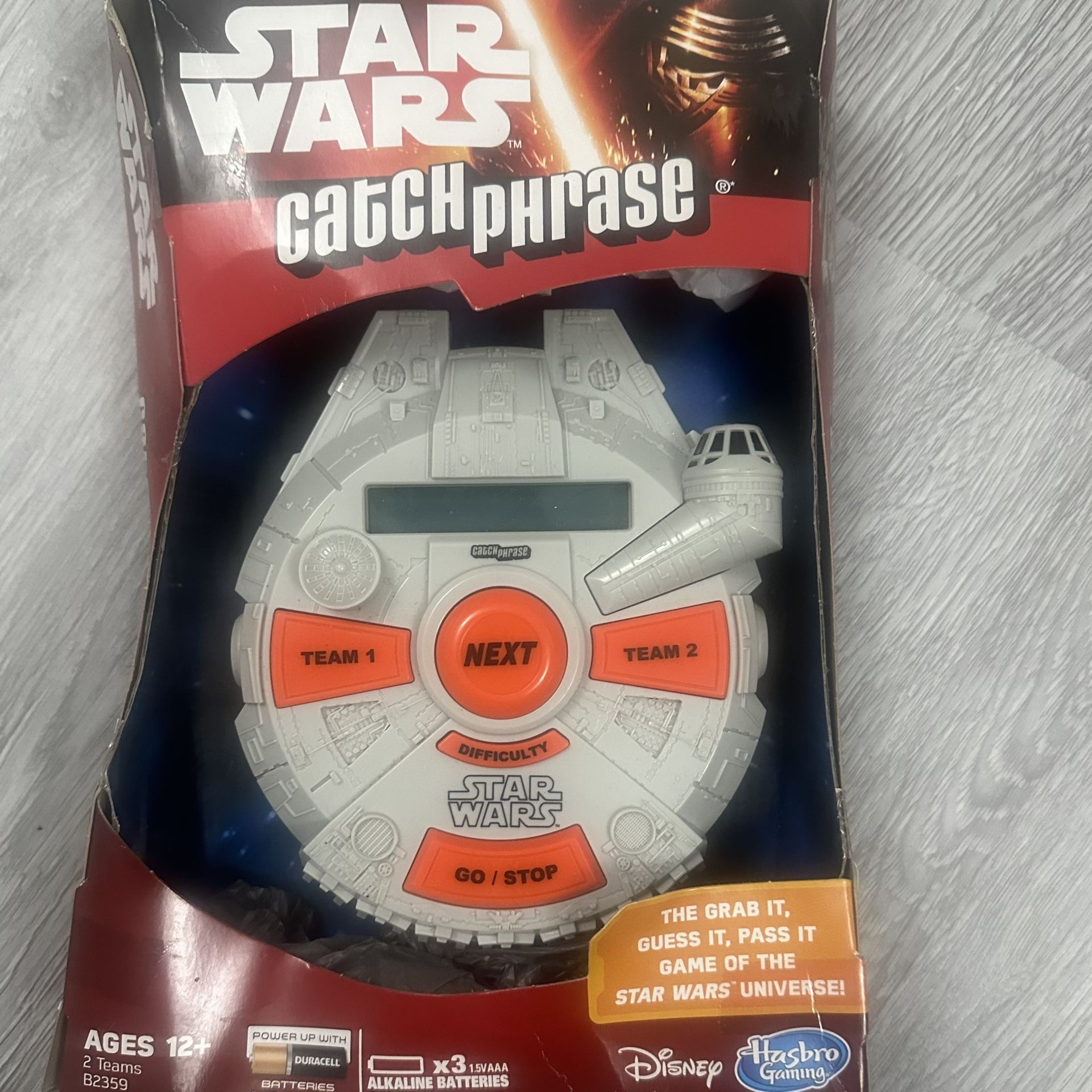 Hasbro Gaming Disney Star Wars Catch Phrase Electronic Handheld Game NEW