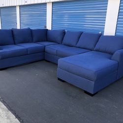 Sectional Couch Sofa ( Delivery Available)