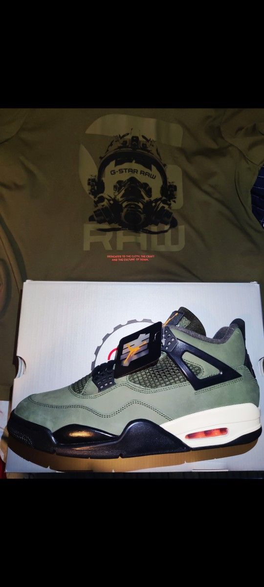 Jordan 4 Retro Undefeated 