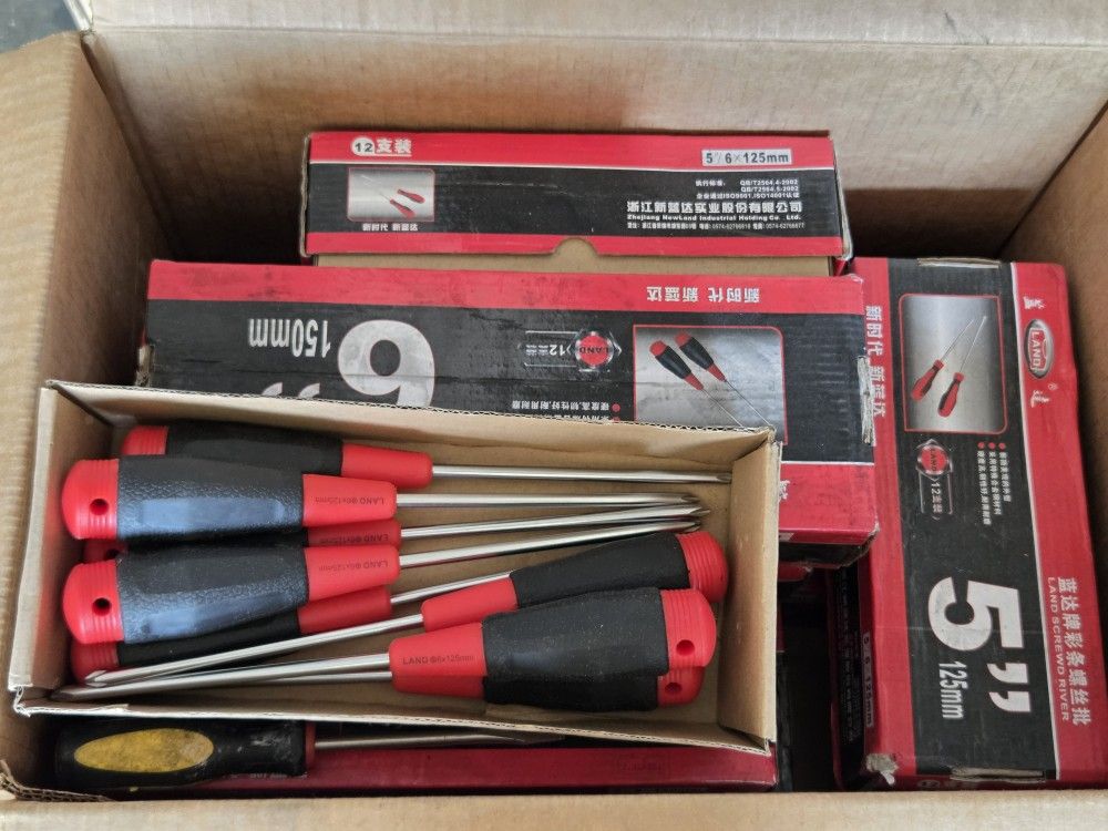 Box of 12 LAND Chrome-Vanadium Screwdrivers β New (3" β 6")