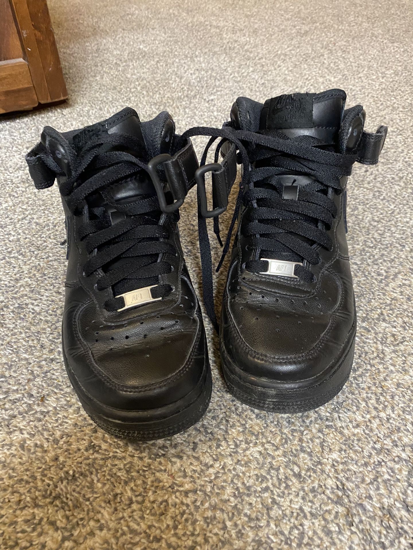 Nike Better World Black Air Force With Neck