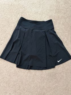 Nike women’s small tennis skirt NWT