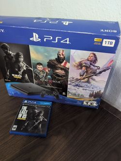 PlayStation 4 PS4 in box The Last of Us Remastered