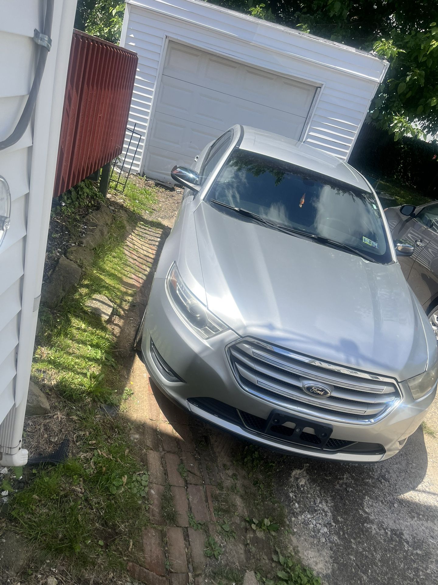2014 Ford Taurus