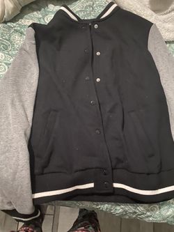 Black and gray jacket