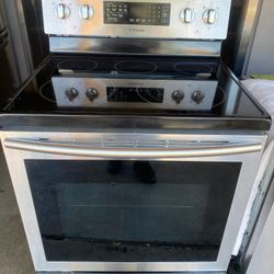 Stove Stainless And Dishwasher 