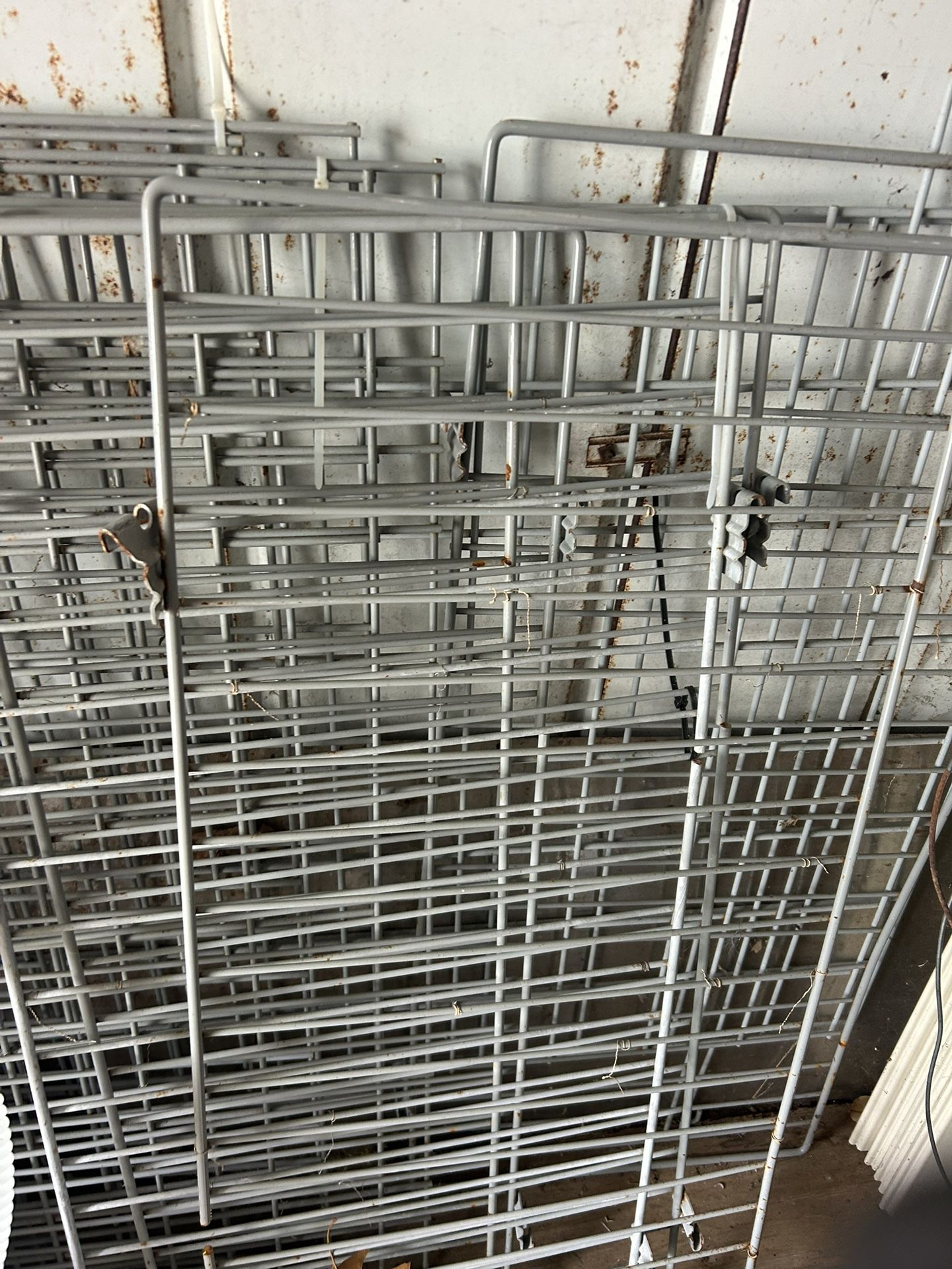 Wire Deck For Wide Span Storage Racks, Used Also At Trellising For Gardens