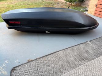 Yakima SkyBox 16 Carbonite Roof Cargo Box – Great Condition – Includes 3 Keys