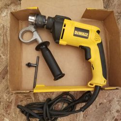 DEWALT

7.8 Amp Corded 1/2 in. Variable Speed Reversible Hammer Drill

