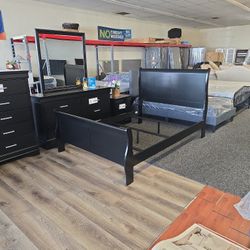 FULL 4PCS BEDROOM SET SOLID WOOD. Bed Frame,  Dresser, Mirror &Night Stand