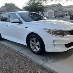 2018 KIA Optima
