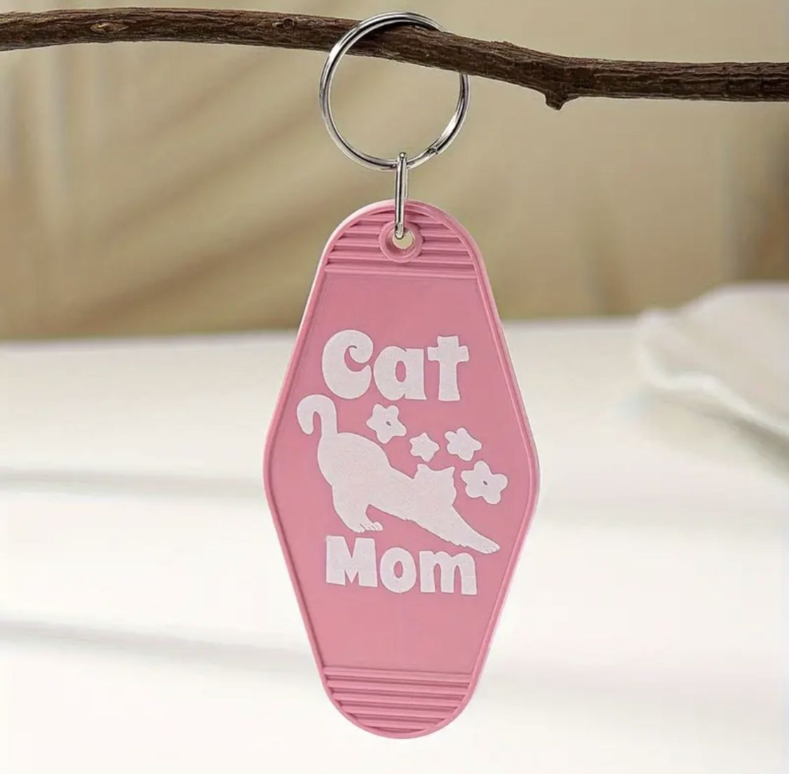 Brand New Cat Mom Pink Pendant Key Ring 