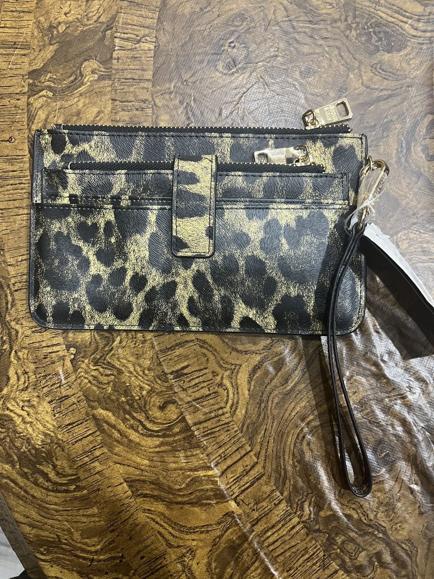 Steve Madden Wristlet