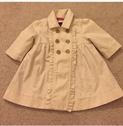 Baby Gap size 0-6 months tan trench coat -$14