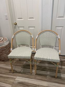 2 Beautiful brand new green and white metal well made outdoor chairs
