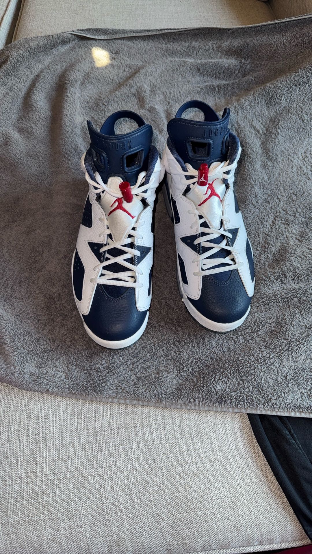 Nike Air Jordan 6 Retro