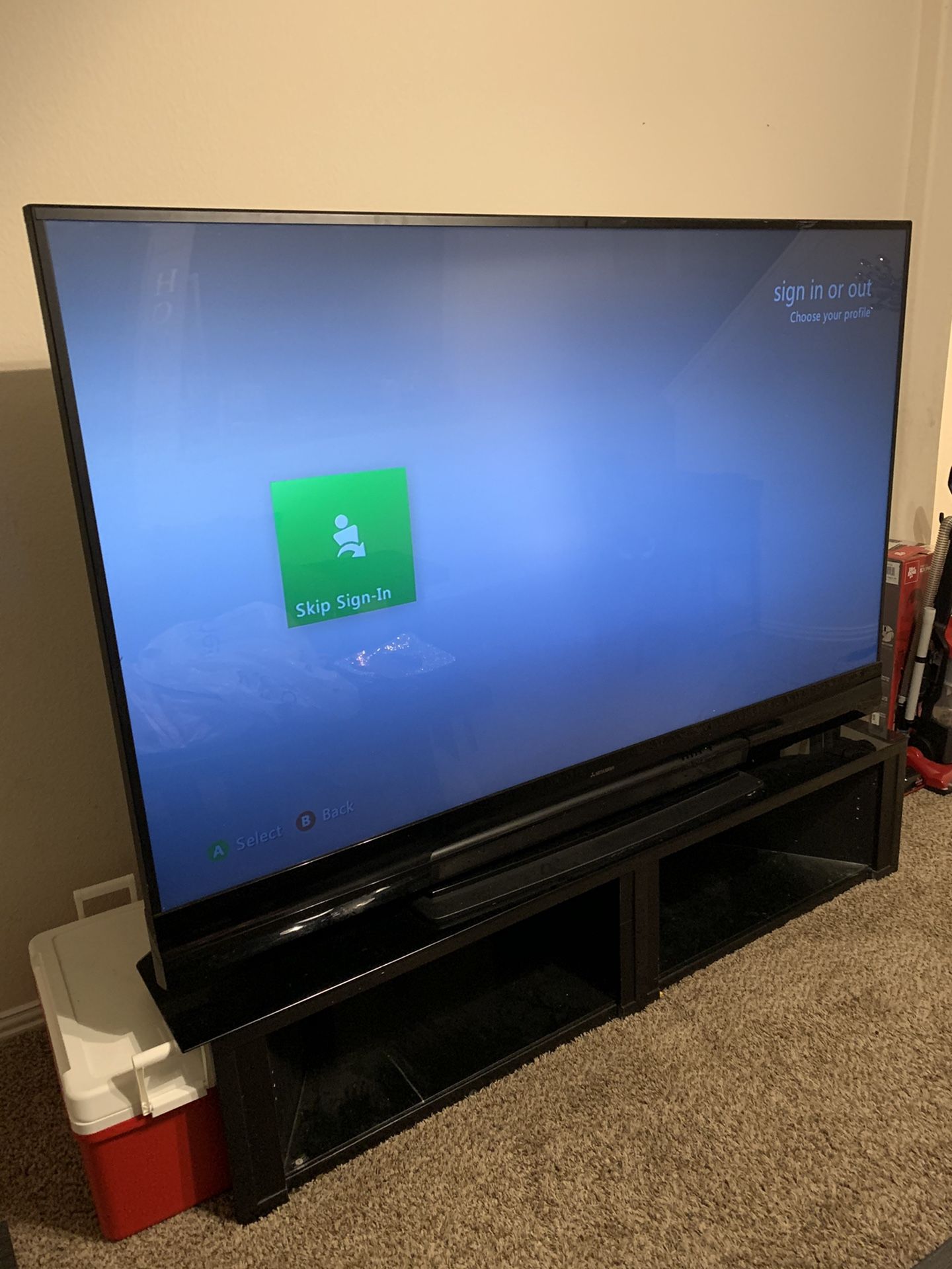 91 Inch Mitsubishi Flatscreen TV $600 for Sale in Spring, TX - OfferUp