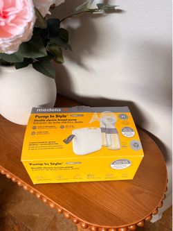 Medela Pump In Style with MaxFlow Double Electric Breast Pump
