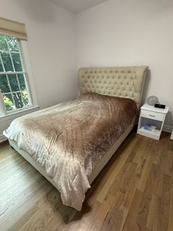 Queen bed