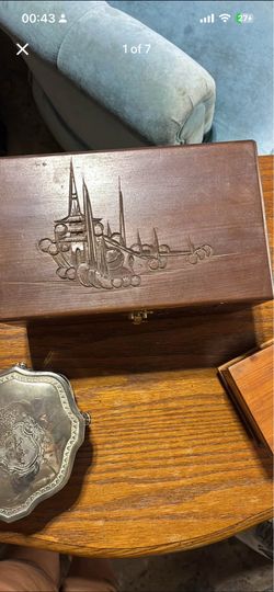 Vintage jewelry box