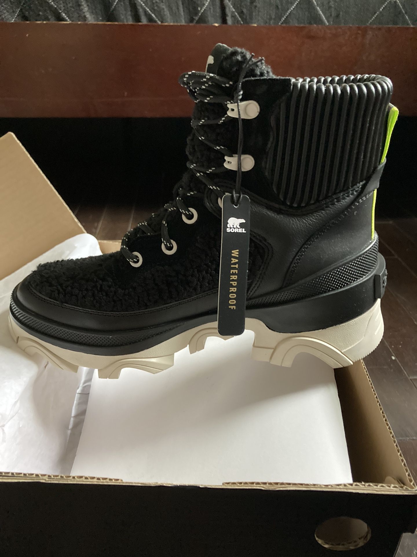 2 Pairs - Size 7 & 7.5 SOREL BREX BOOT COZY LACE WATER PROOF