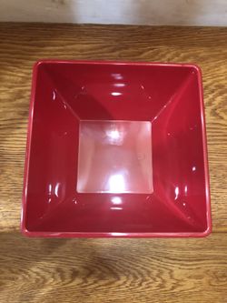 8 Del Ray Plastic Contemporary Bowls - NEW