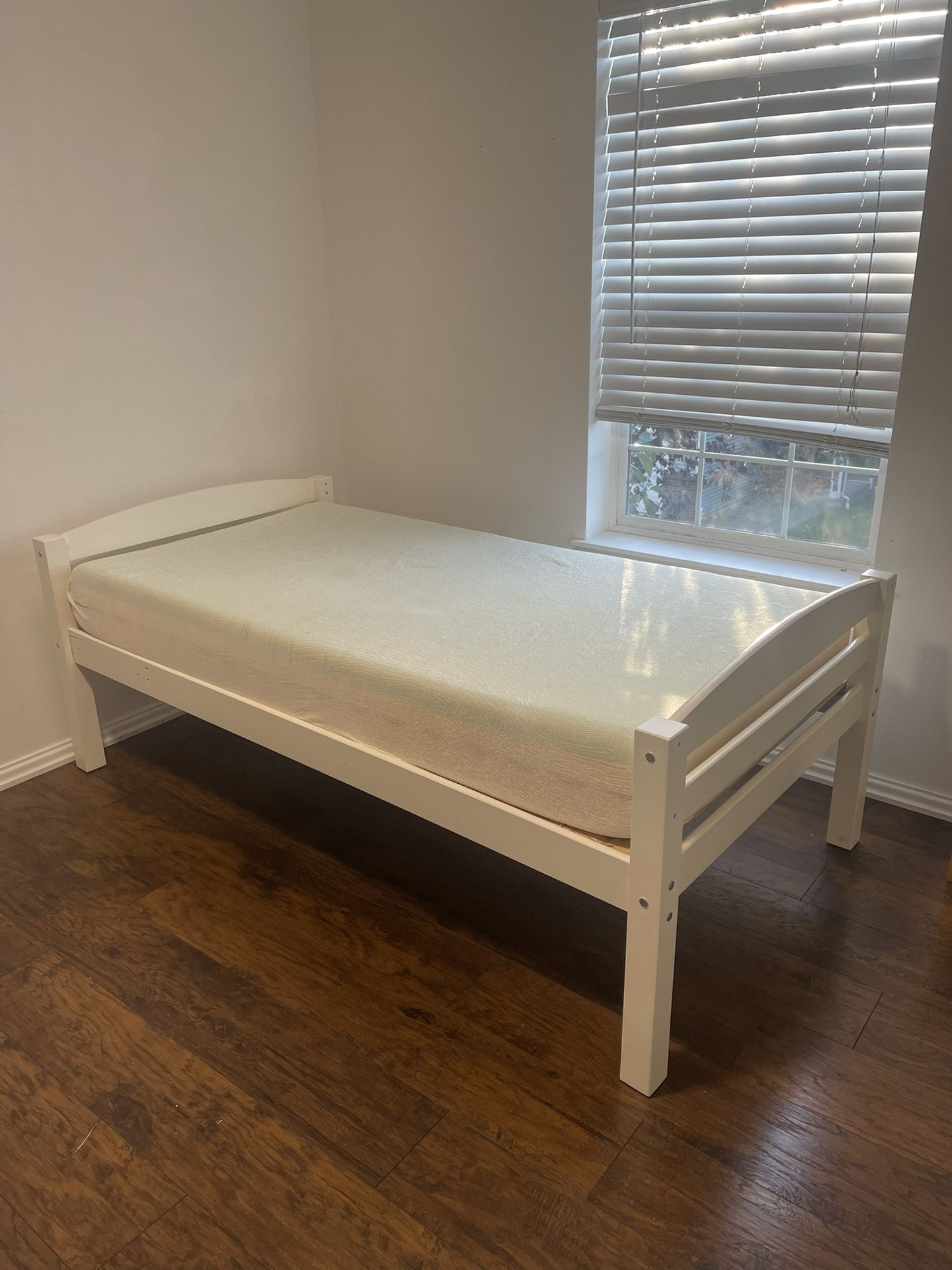 Twin Bed And Mattres And Brand NeweSheet Set