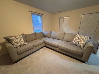 Gray L-Shaped Sectional Sofa Excellent Condition