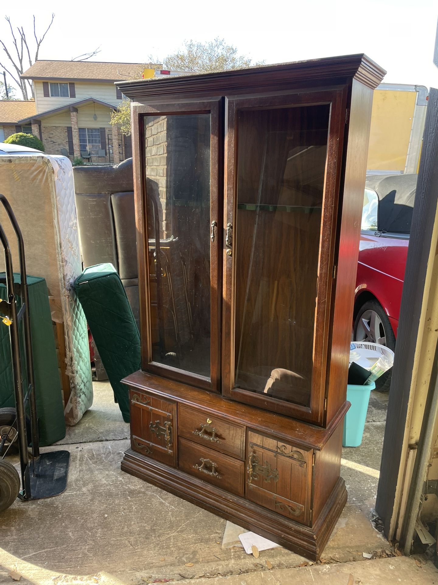Real Wood Antique Decorative Gun Cabinet