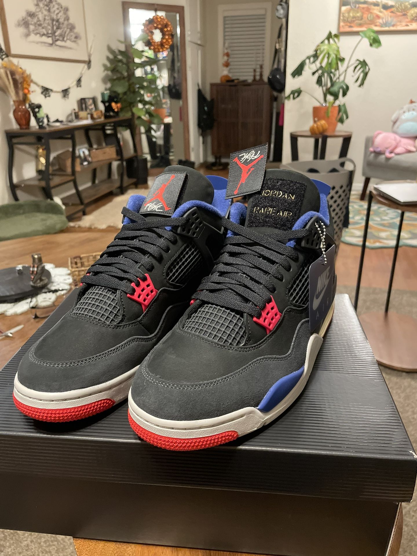 Air Jordan 4 “Rare air” – Size 12 – Brand New, Never Worn (Gold Lettering / Rare Air Edition)