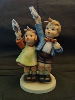 Auf Wiedersehen Hummel Figurine, #153/1