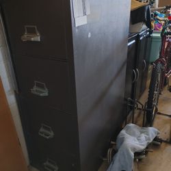 550 Items - SERIOUS INQUIRIES ONLY - ALL ITEMS MAKE REASONABLE OFFERS - 

OFFICE MEDICAL, KITCHEN, FILE CABINET SAFE, DESK, etc

VIEW ALL PHOTOS PLEAS