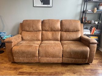 Reclining sofa