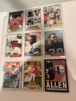 9 Old Football Cards and Stars