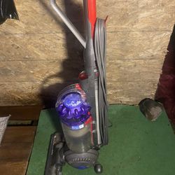  Dyson DC41 Animal Complete Bagless Upright Vacuum w/ Attachments