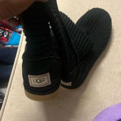 woman ugg sleeve boots