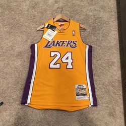 Authentic Kobe Bryant Lakers Basketball Jersey Sz Small 