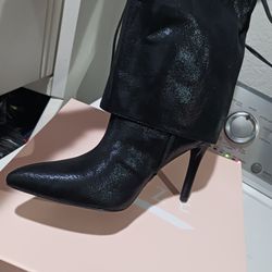 New GLAZE  Women boots.  size 6 - 8 ,  and 10.
