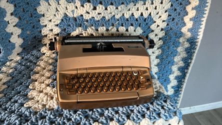 Smith Corona Coronet Super 12 electric typewriter