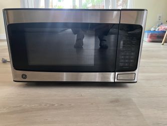 GE Microwave 1.1 Cu Ft Countertop
