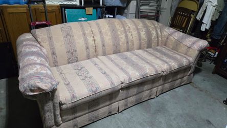 La-z- boy couch
