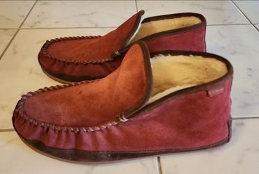 Men's L.L.Bean Wicked Good Slipper Boot Mocs in a maroon suede finish Size 13 Men's