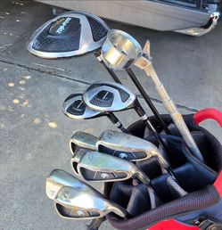 Beginner golf clubs w/ ball retriever