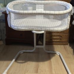 HALO  Bassinet- bedside Sleeper 