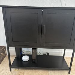 Accent Cabinet 