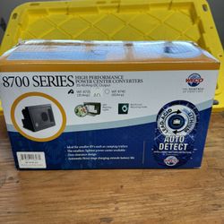 WFCO WF-8735-AD WF-8700-AD Series Power Center - 35 Amp, 105-130 VAC, 60 Hz, 600W