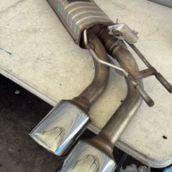 2022 Mercedes-Benz G63 Amg Left Exhaust Muffler w/ Dual Chrome Tips